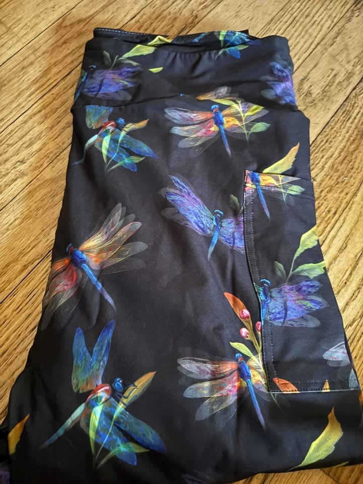 Whispy dragonfly capri