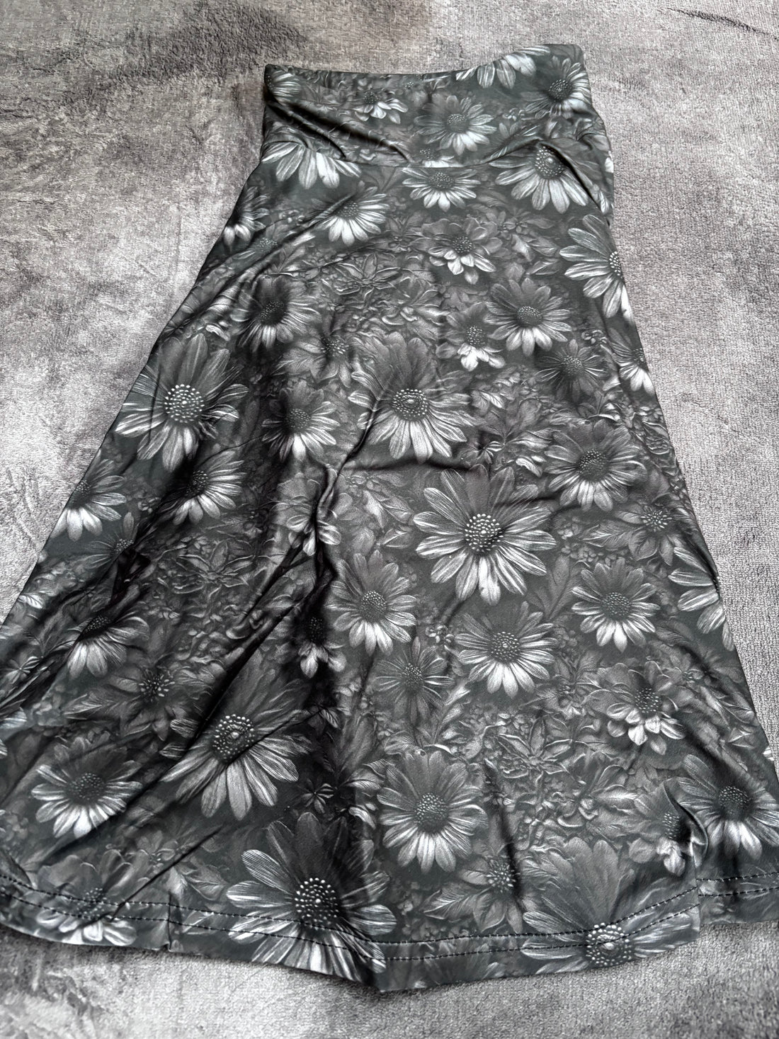 Black daisy skort