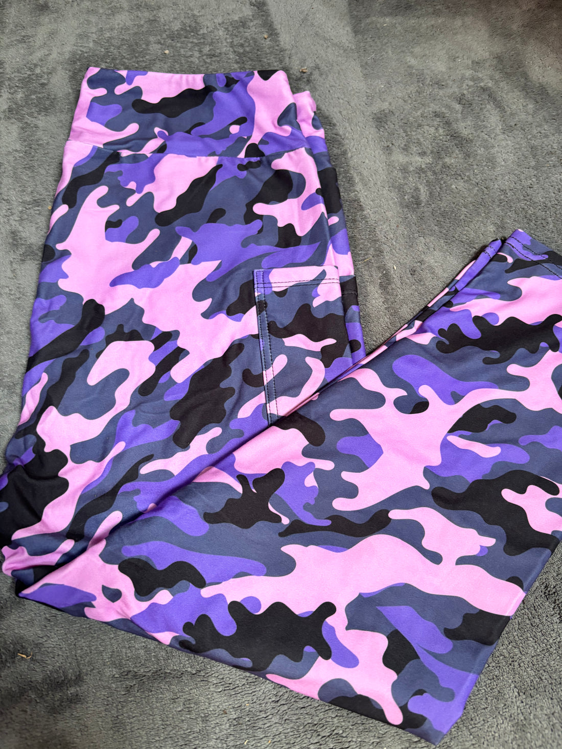 Purple camo Capri with pockets